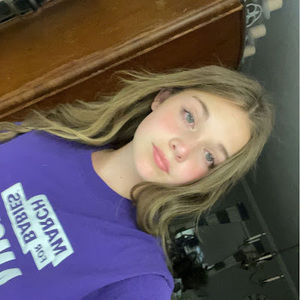 Meet your Posher, Lily